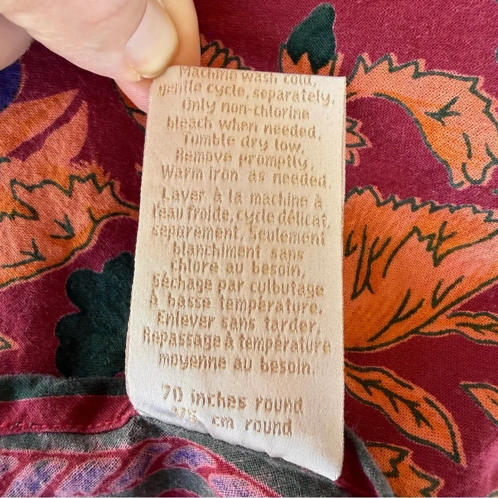 Vintage Williams-Sonoma Provence Round Cotton Tablecloth Brick Red Bees 70” GUC